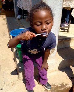 Journée de sensibilisation au respect de l'hygiène dans le centre Mirana